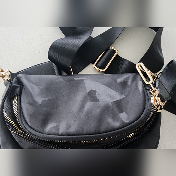 Crossbody waist bag - Picture 2 of 7